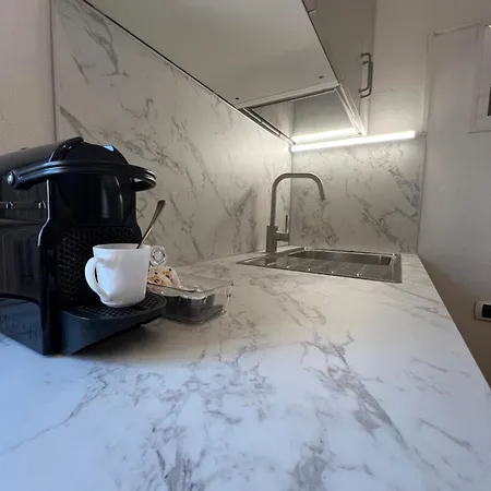 Vibes - A Due Passi Dalla M3 * Milan