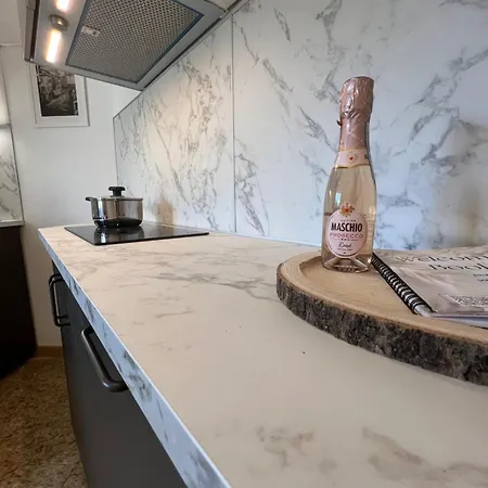 Vibes - A Due Passi Dalla M3 Apartment